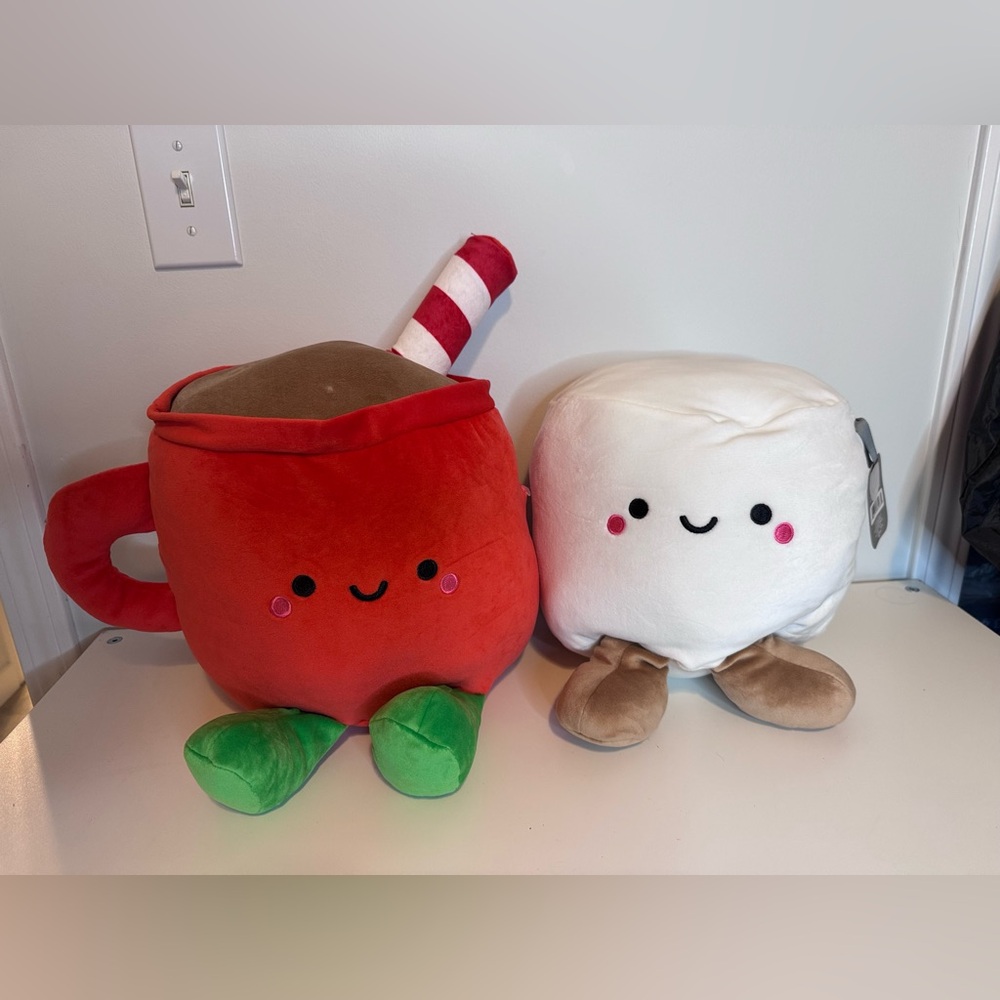Hallmark, squishy Hot Chocolate and Marshmallow pair. New with tags